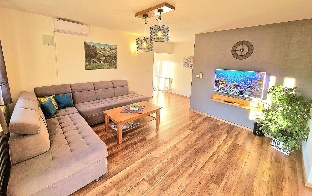Holiday Home Melani Sinac Extérieur photo