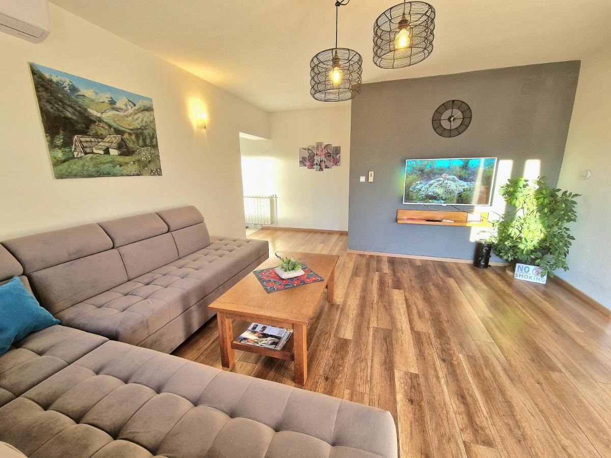 Holiday Home Melani Sinac Extérieur photo